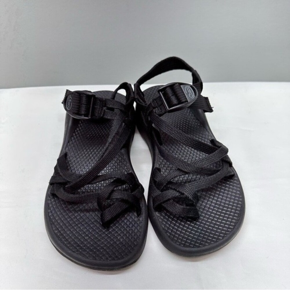 Chaco zx2‎ black double strap sandal women’s 6